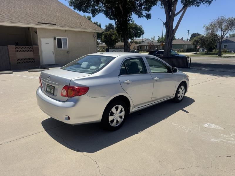 Toyota Corolla 4dr Sedan LE Auto 2010