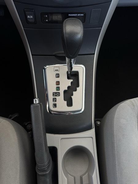 Toyota Corolla 4dr Sedan LE Auto 2010