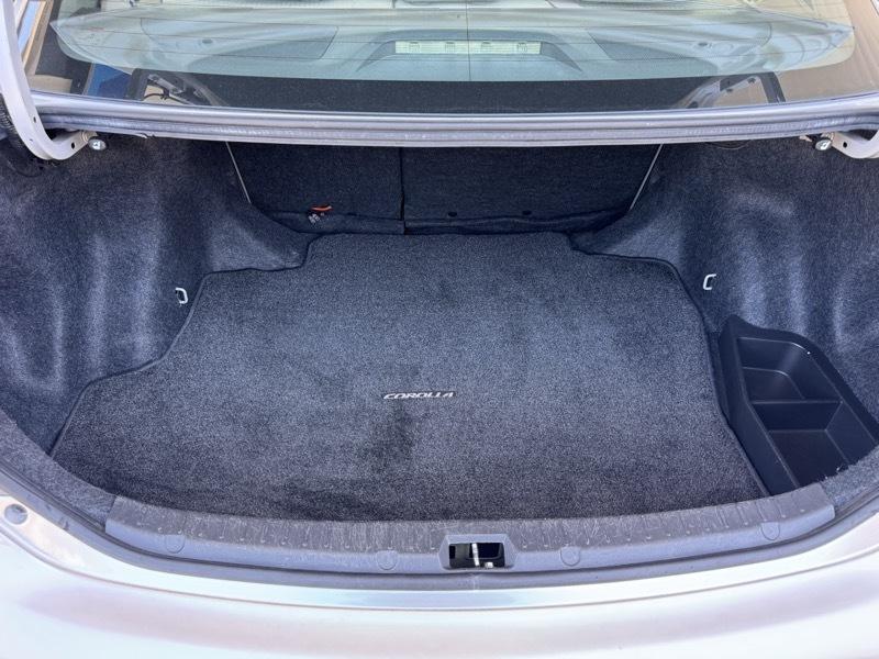 Toyota Corolla 4dr Sedan LE Auto 2010