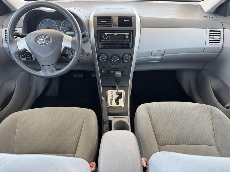 Toyota Corolla 4dr Sedan LE Auto 2010
