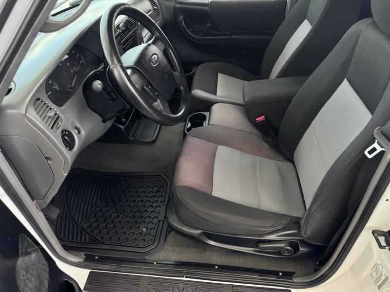 Ford Ranger XLT SuperCab 2-Door 2WD 2011
