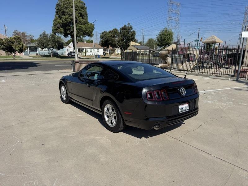 Ford Mustang V6 Coupe 2014