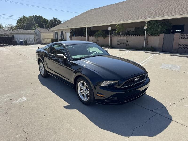 Ford Mustang V6 Coupe 2014