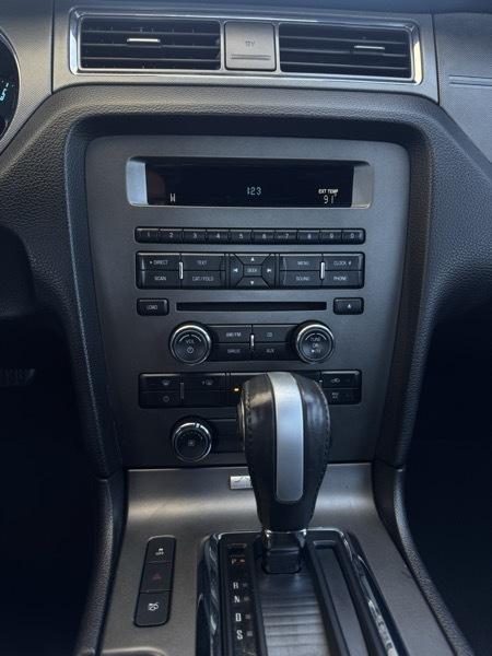 Ford Mustang V6 Coupe 2014