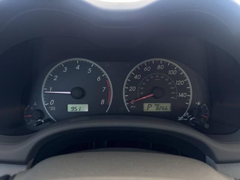 Toyota Corolla 4dr Sdn Base Auto 2009