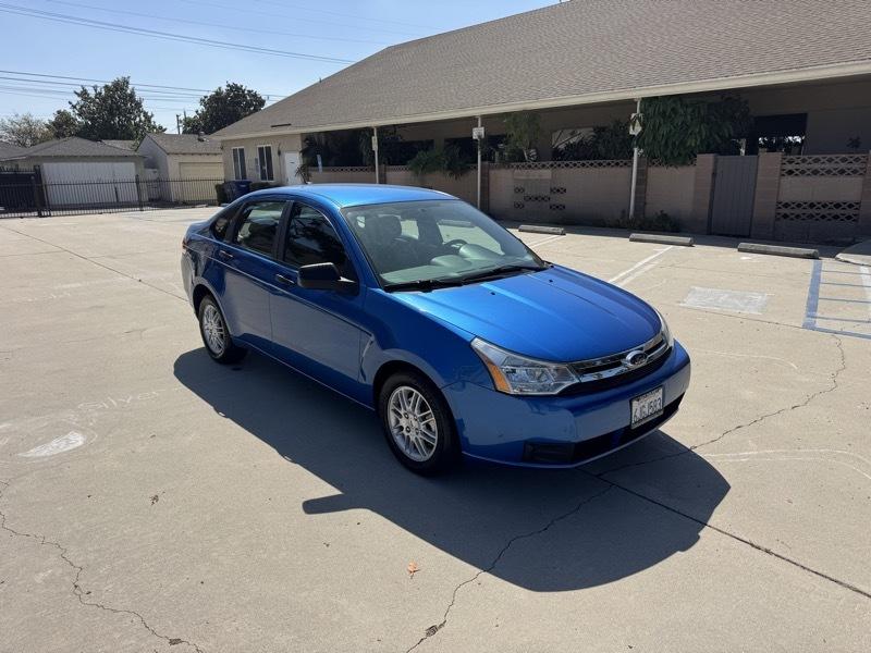 Ford Focus SE Sedan 2010