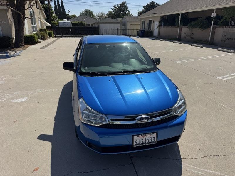 Ford Focus SE Sedan 2010