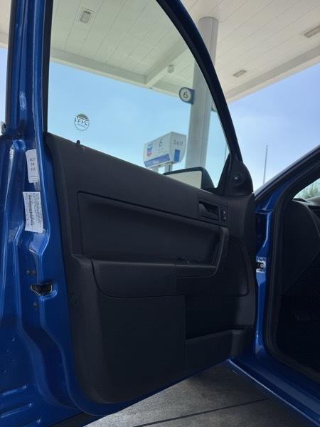 Ford Focus SE Sedan 2010