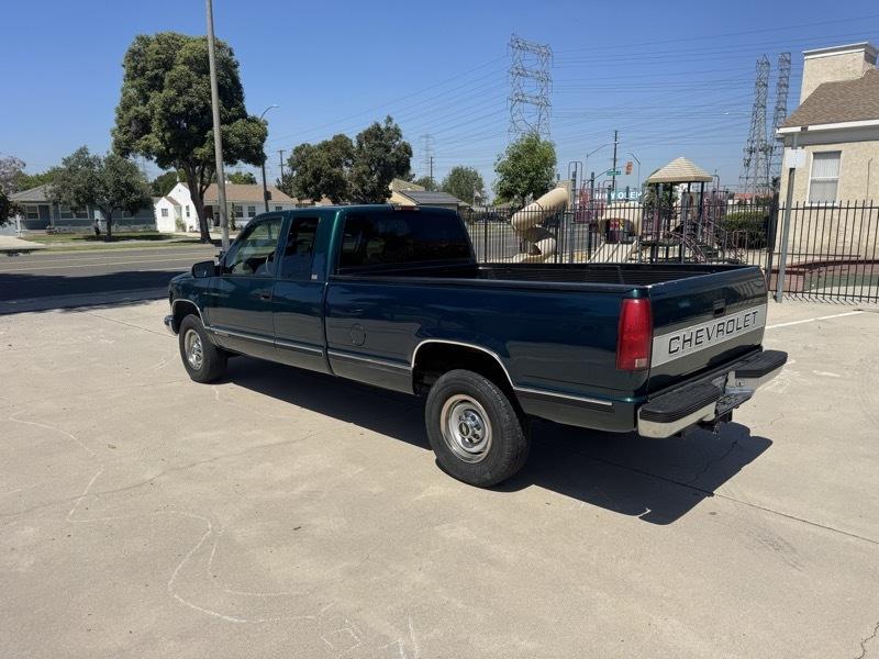Chevrolet C/K 2500 Ext. Cab 8-ft. Bed 2WD 1997