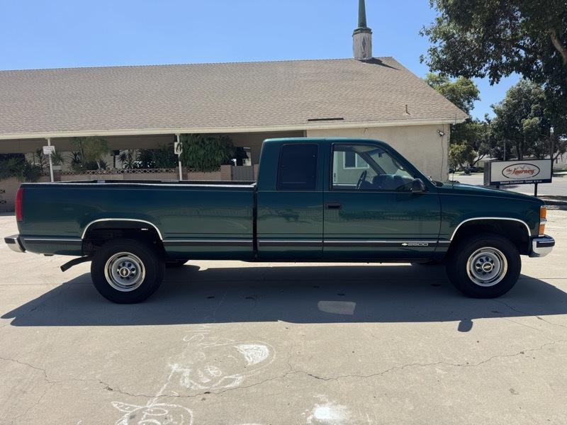 Chevrolet C/K 2500 Ext. Cab 8-ft. Bed 2WD 1997