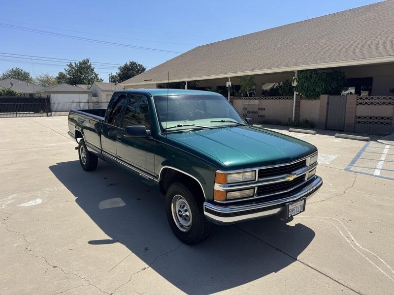 Chevrolet C/K 2500 Ext. Cab 8-ft. Bed 2WD 1997
