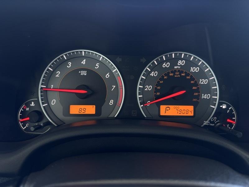 Toyota Corolla Base 5-Speed MT 2010
