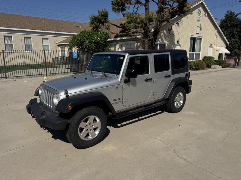 Jeep Wrangler Unlimited Sport 4WD 2011