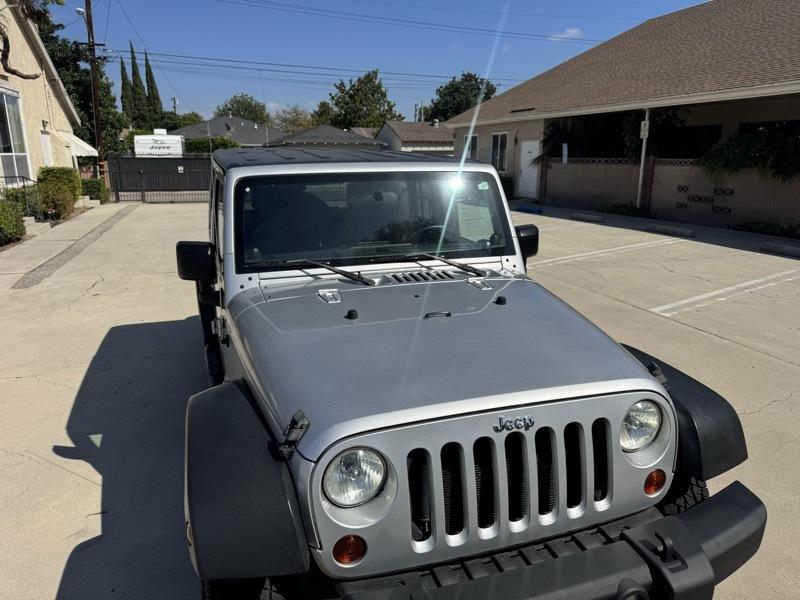 Jeep Wrangler Unlimited Sport 4WD 2011