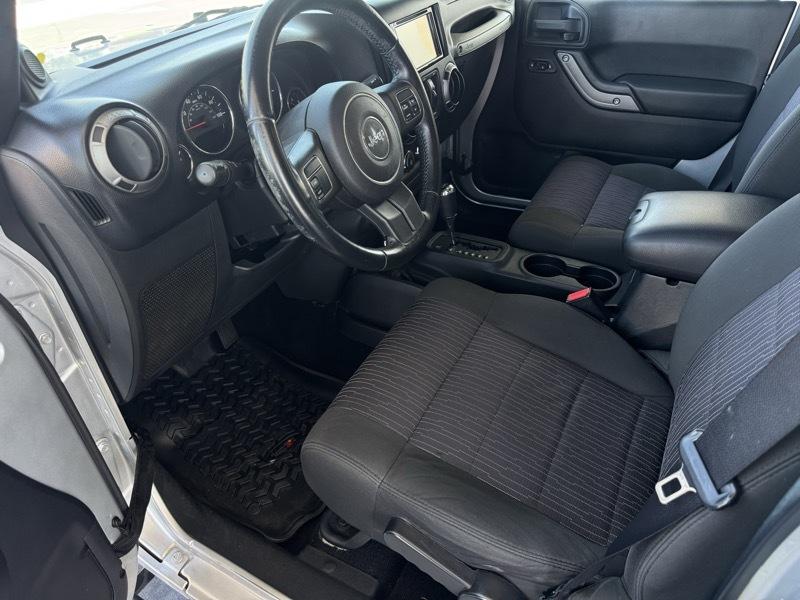 Jeep Wrangler Unlimited Sport 4WD 2011