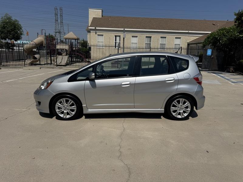 Honda Fit Sport 5-Speed AT 2011