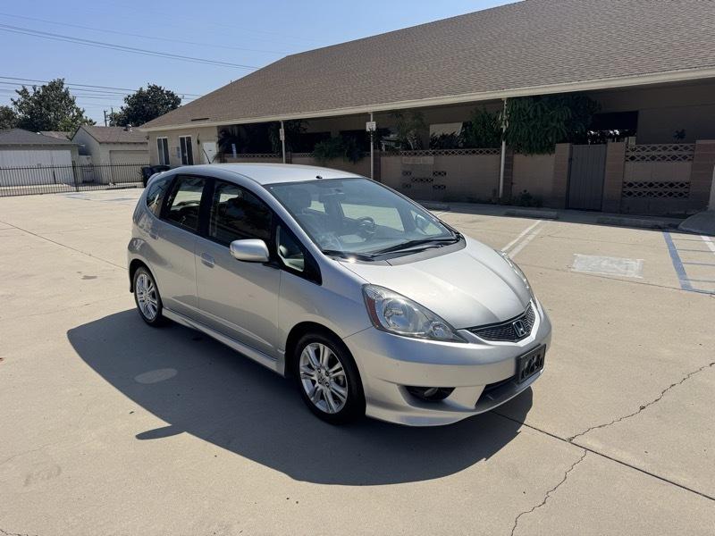 Honda Fit Sport 5-Speed AT 2011