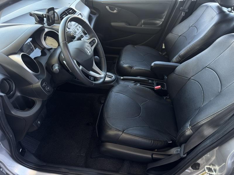 Honda Fit Sport 5-Speed AT 2011