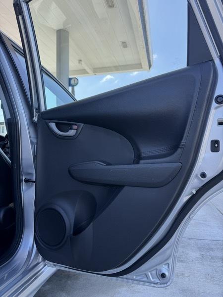 Honda Fit Sport 5-Speed AT 2011