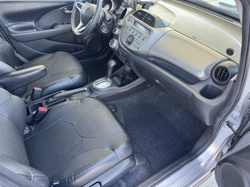 Honda Fit Sport 5-Speed AT 2011