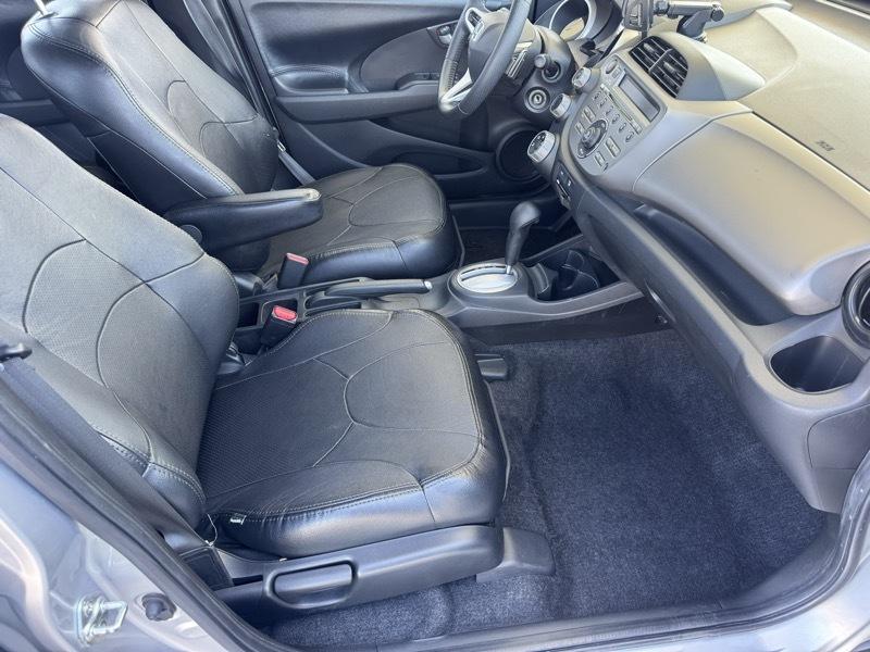 Honda Fit Sport 5-Speed AT 2011