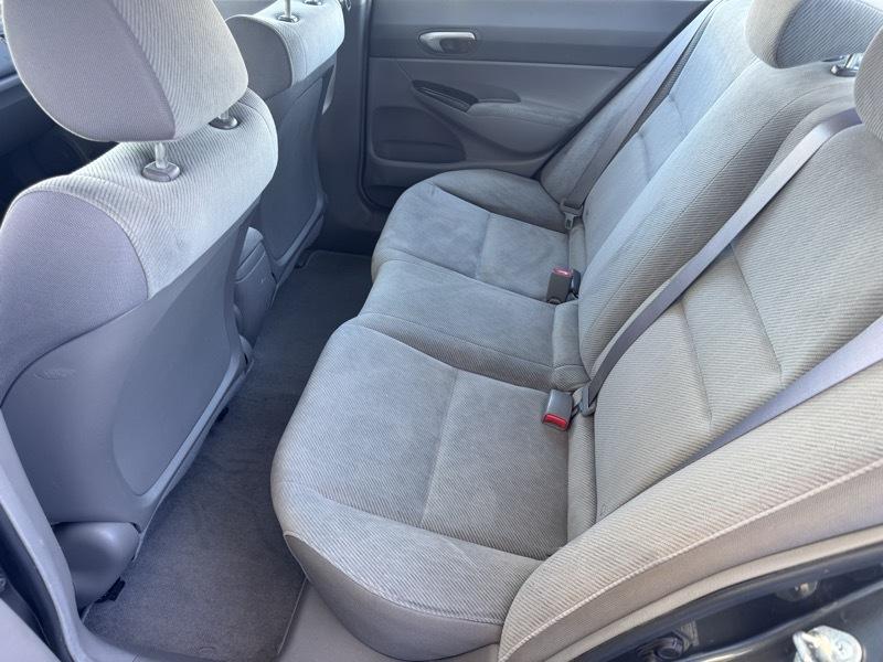 Honda Civic LX Sedan 5-Speed AT 2010