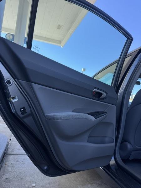 Honda Civic LX Sedan 5-Speed AT 2010