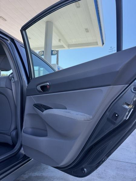 Honda Civic LX Sedan 5-Speed AT 2010