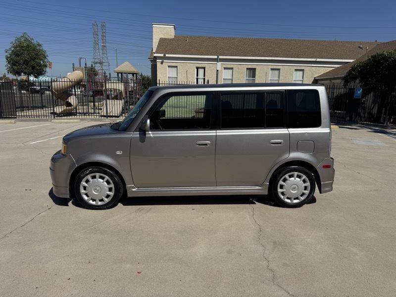 Scion xB Wagon 2006