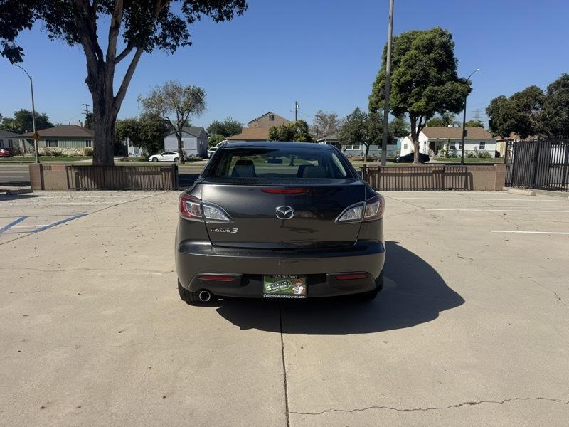 Mazda MAZDA3 i Touring 4-door 2010