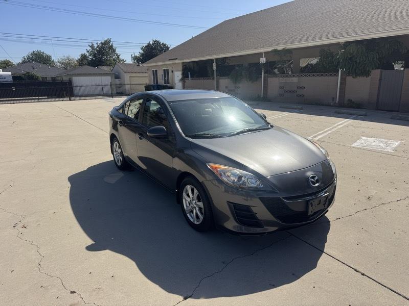 Mazda MAZDA3 i Touring 4-door 2010