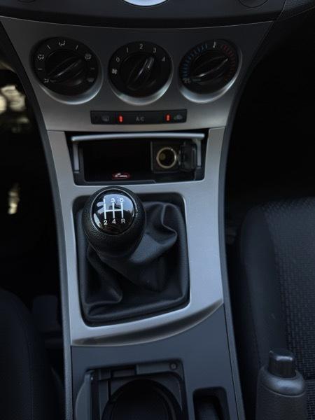 Mazda MAZDA3 i Touring 4-door 2010