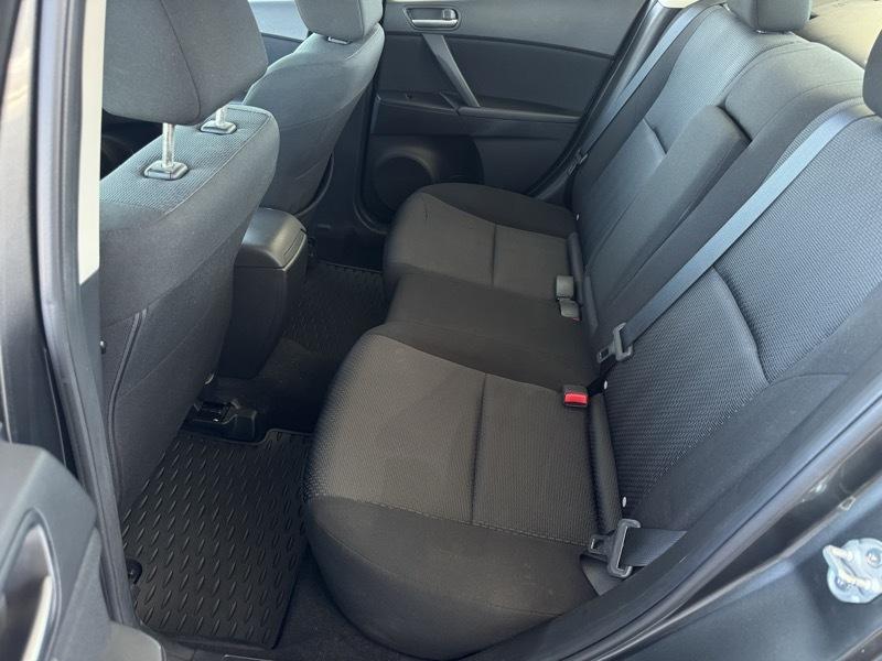 Mazda MAZDA3 i Touring 4-door 2010