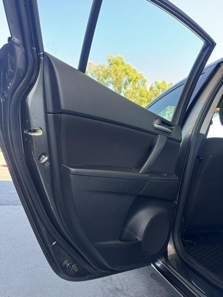 Mazda MAZDA3 i Touring 4-door 2010
