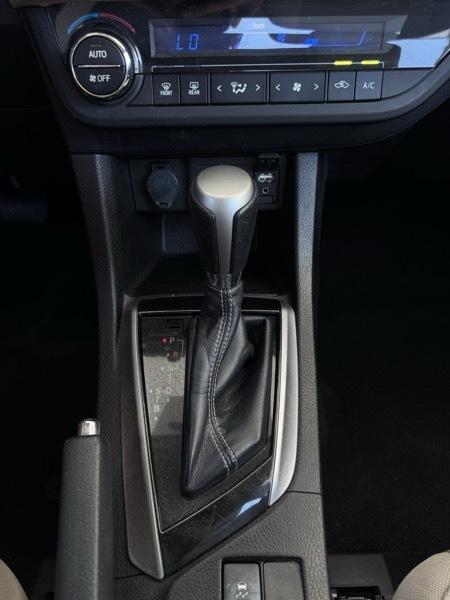 Toyota Corolla LE w/ Premium Pkg2 2014