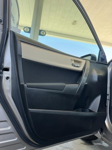 Toyota Corolla LE w/ Premium Pkg2 2014