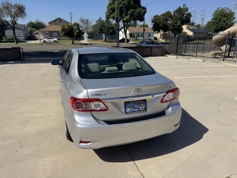 Toyota Corolla LE 4D Sedan 2013