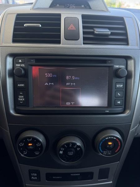 Toyota Corolla LE 4D Sedan 2013