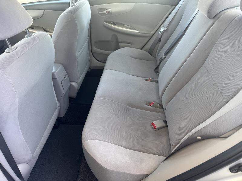 Toyota Corolla LE 4D Sedan 2013