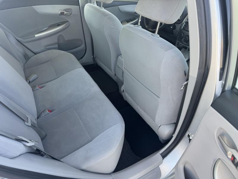 Toyota Corolla LE 4D Sedan 2013