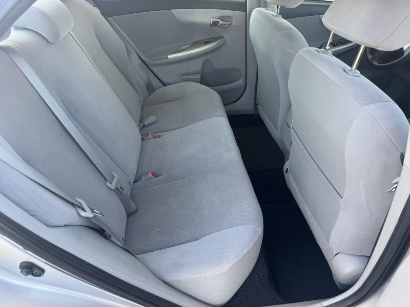 Toyota Corolla LE 4D Sedan 2013