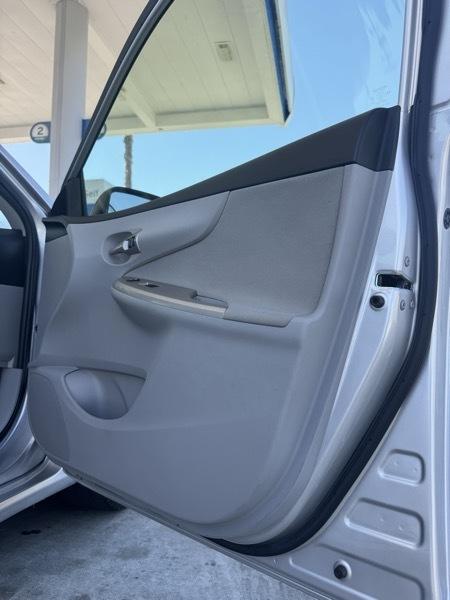 Toyota Corolla LE 4D Sedan 2013