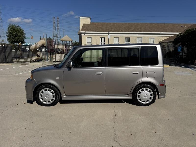 Scion xB Wagon 2006