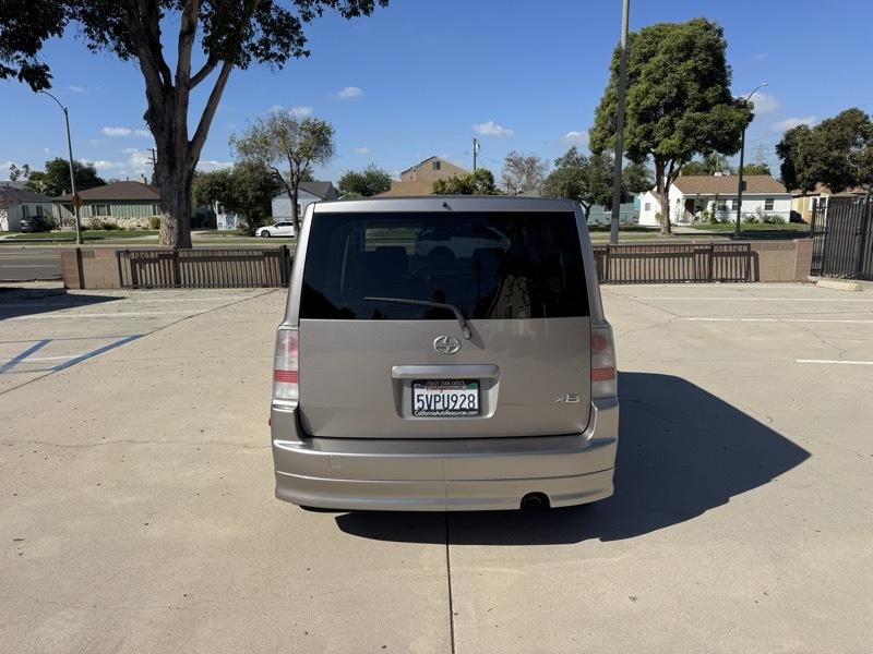 Scion xB Wagon 2006