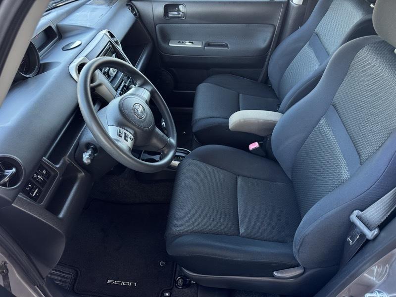 Scion xB Wagon 2006