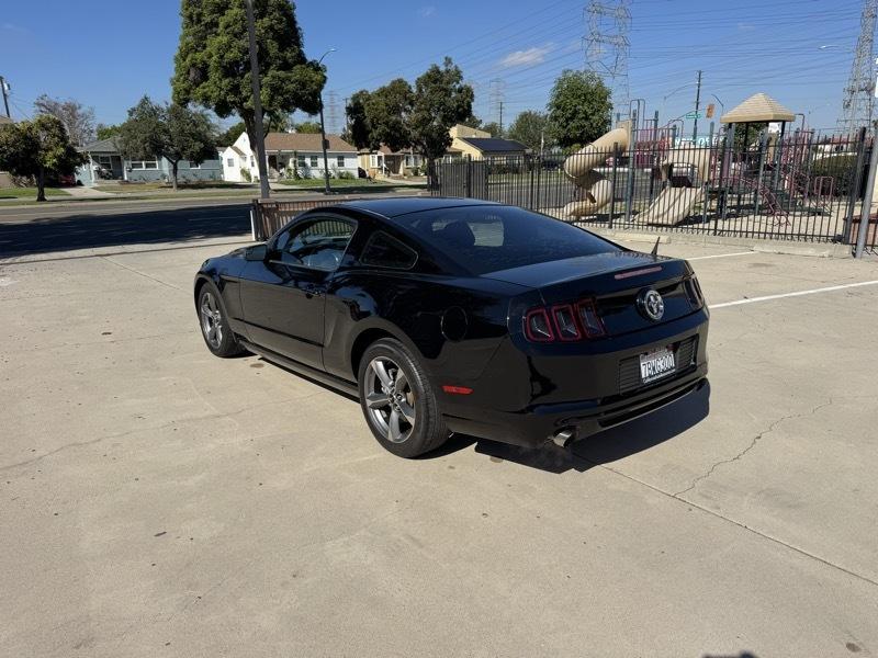 Ford Mustang V6 Coupe 2014