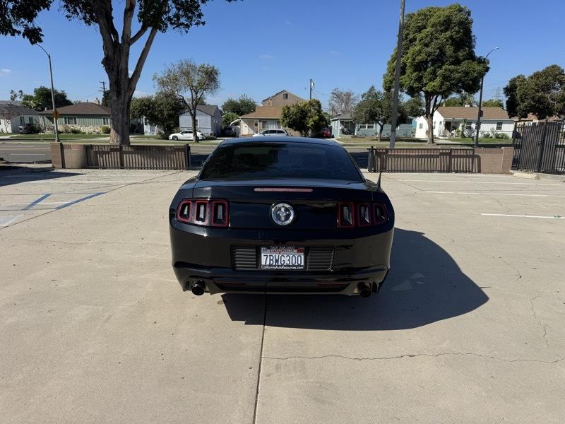 Ford Mustang V6 Coupe 2014
