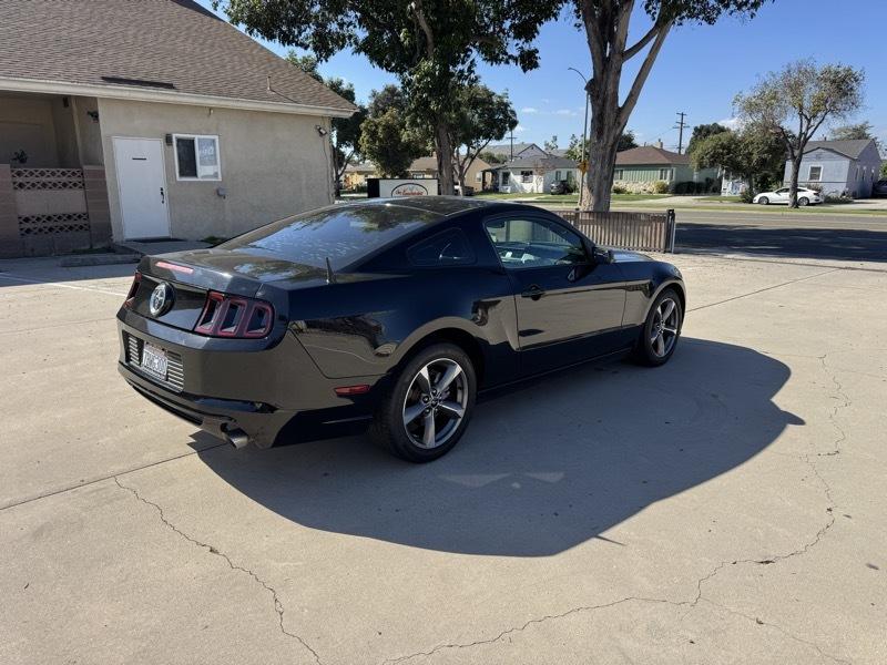 Ford Mustang V6 Coupe 2014