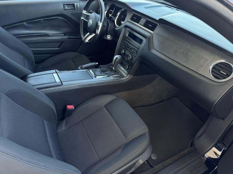 Ford Mustang V6 Coupe 2014