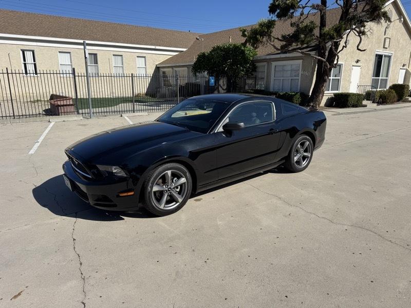 Ford Mustang V6 Coupe 2014